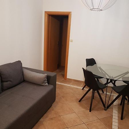 Apartmani Katja Omiš Exterior foto